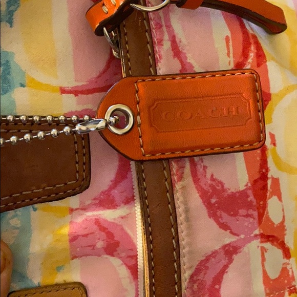 Coach Hampton Signature C Watercolor Scribble P - Picture 5 of 7